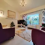 Cozy Townhouse In Апартаменты *