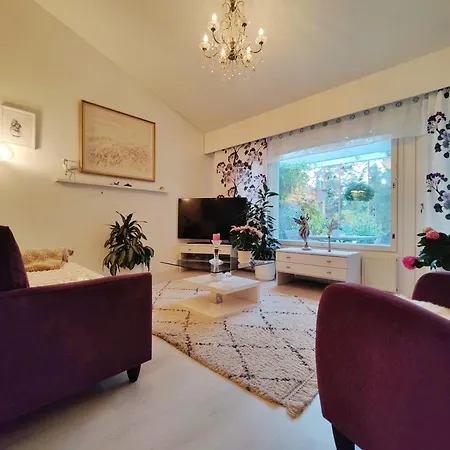 Cozy Townhouse In Apartmán *