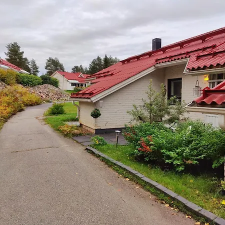 Cozy Townhouse In *