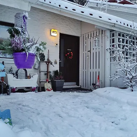 Cozy Townhouse In